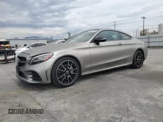 ✅ 2019 Mercedes-Benz C 300 • VIN: WDDWJ8DBXKF843906 • Lot: 81321115. Wystawiony na Copart z przebiegiem 73 238 mil. Bezpłatny archiwum sprzedaży aukcyjnych z USA i szczegółowy raport historii pojazdu na DreamBid. Zdjęcie 1.