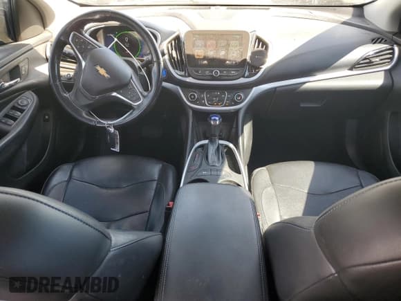 ✅ 2018 Chevrolet Volt LT • VIN: 1G1RC6S57JU135327 • Lot: 77221234. Wystawiony na Copart z przebiegiem 131 443 mil. Bezpłatny archiwum sprzedaży aukcyjnych z USA i szczegółowy raport historii pojazdu na DreamBid. Zdjęcie 8.