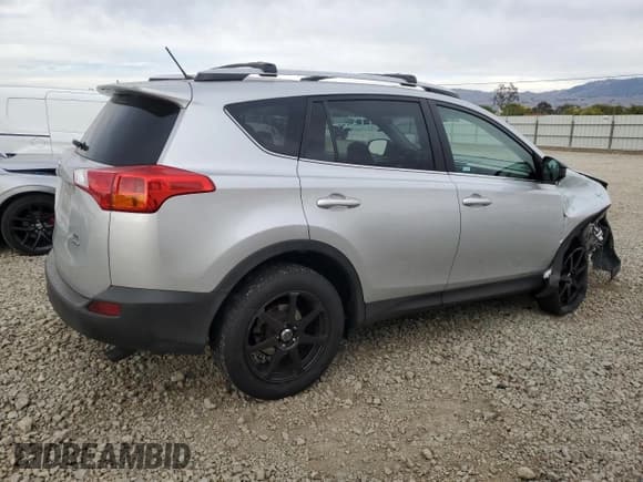 ✅ 2013 Toyota RAV4 LE • VIN: 2T3BFREV3DW011169 • Lot: 91708865. Listed on Copart with 188,136 mi. Free auction sales archive from the USA and detailed vehicle history report at DreamBid. Image 3.