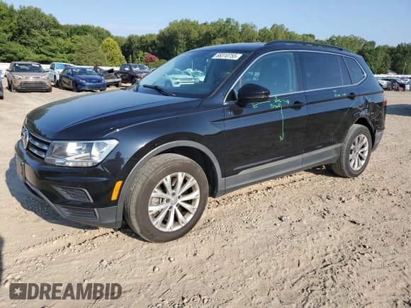 ✅ 2018 Volkswagen Tiguan SEL • VIN: 3VV3B7AX9JM071256 • Lot: 68310755. Listed on Copart with 96,429 mi. Free auction sales archive from the USA and detailed vehicle history report at DreamBid. Image 1.