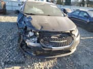 ✅ 2022 Chrysler Pacifica Touring • VIN: 2C4RC1FG7NR200718 • Lot: 91031595. Wystawiony na Copart z przebiegiem 47 063 mil. Bezpłatny archiwum sprzedaży aukcyjnych z USA i szczegółowy raport historii pojazdu na DreamBid. Zdjęcie 5.