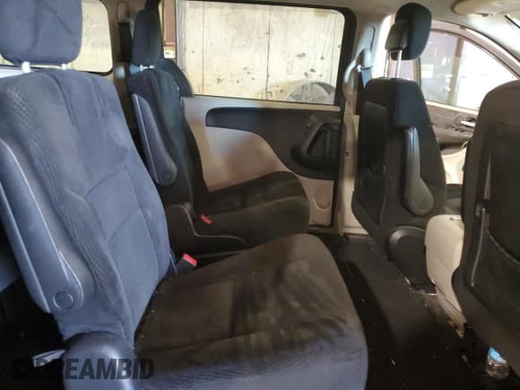 ✅ 2016 Dodge Grand Caravan SXT • VIN: 2C4RDGCGXGR180293 • Lot: 86613595. Wystawiony na Copart z przebiegiem 82 969 mil. Bezpłatny archiwum sprzedaży aukcyjnych z USA i szczegółowy raport historii pojazdu na DreamBid. Zdjęcie 11.