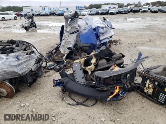 ✅ 2022 BMW X4 M • VIN: 5YM23EC01N9J41341 • Лот: 89156875. Опубликован ранее на Copart с пробегом Не указан. Бесплатный доступ к архиву аукционных продаж из США и подробный отчёт об истории автомобиля на DreamBid. Изображение 8.