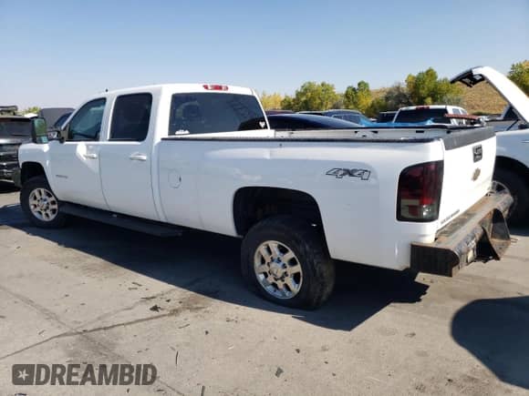 2011 Chevrolet Silverado 3500HD DRW LTZ с VIN 1GC4K1C81BF132820, выставлен на аукционе Copart как лот 71804524 с пробегом 267 399 миль миль и Чистый • Clean title. История ставок и продаж доступна на DreamBid. Изображение 2.