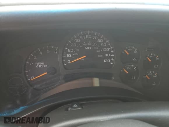 ✅ 2003 Chevrolet Silverado 2500HD LS • VIN: 1GCHC29U43Z174231 • Лот: 61579445. Опубликован ранее на Copart с пробегом Не указан. Бесплатный доступ к архиву аукционных продаж из США и подробный отчёт об истории автомобиля на DreamBid. Изображение 9.