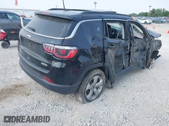 ✅ 2018 Jeep Compass Latitude • VIN: 3C4NJDBB2JT222584 • Lot: 42917055. Wystawiony na IAAI z przebiegiem 91 394 mil. Bezpłatny archiwum sprzedaży aukcyjnych z USA i szczegółowy raport historii pojazdu na DreamBid. Zdjęcie 4.