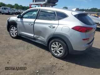 2020 Hyundai Tucson SE z VIN KM8J2CA46LU160054, wystawiony jako IAAI lot #43028680 z przebiegiem 51 108 mil mil oraz . Historia ofert i sprzedaży dostępna na DreamBid. Obrazek 3.