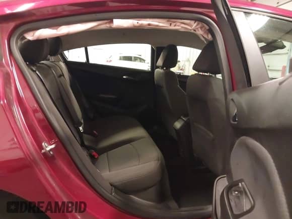 2018 Chevrolet Cruze LT z VIN 1G1BE5SM7J7234614, wystawiony jako IAAI lot #43415663 z przebiegiem 24 226 mil mil oraz . Historia ofert i sprzedaży dostępna na DreamBid. Obrazek 8.