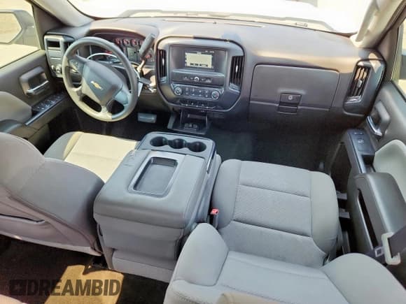 ✅ 2017 Chevrolet Silverado 1500 Custom • VIN: 1GCRCPEH4HZ131316 • Lot: 67631995. Wystawiony na Copart z przebiegiem 135 473 mil. Bezpłatny archiwum sprzedaży aukcyjnych z USA i szczegółowy raport historii pojazdu na DreamBid. Zdjęcie 8.