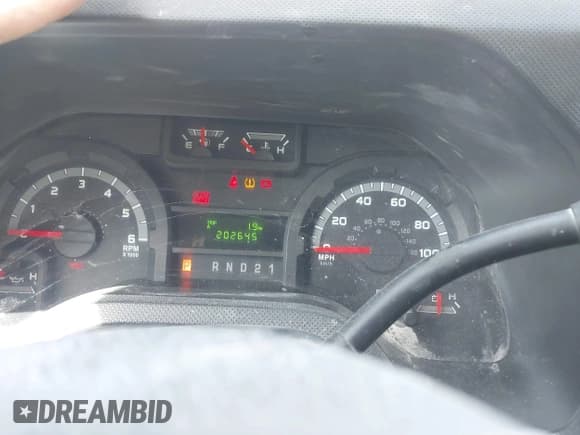 ✅ 2014 Ford Econoline Cargo Commercial • VIN: 1FTNS2EL9EDA77383 • Lot: 42289325. Wystawiony na IAAI z przebiegiem 202 645 mil. Bezpłatny archiwum sprzedaży aukcyjnych z USA i szczegółowy raport historii pojazdu na DreamBid. Zdjęcie 7.