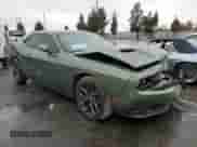 2020 Dodge Challenger SXT z VIN 2C3CDZAG8LH214711, wystawiony jako Copart lot #84909715 z przebiegiem 54 944 mil mil oraz Szkoda całkowita • Salvage title. Historia ofert i sprzedaży dostępna na DreamBid. Obrazek 4.