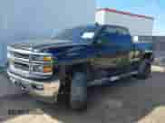 2015 Chevrolet Silverado 1500 LT z VIN 1GCVKREC6FZ159889, wystawiony jako IAAI lot #43282336 z przebiegiem 124 048 mil mil oraz . Historia ofert i sprzedaży dostępna na DreamBid. Obrazek 2.