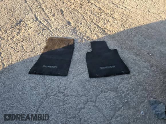 2015 Hyundai Genesis 3.8L z VIN KMHGN4JE5FU065134, wystawiony jako Copart lot #74533084 z przebiegiem 121 703 mil mil oraz Szkoda całkowita • Salvage title. Historia ofert i sprzedaży dostępna na DreamBid. Obrazek 15.