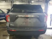 ✅ 2021 Ford Explorer • VIN: 1FMSK7BH0MGB43716 • Lot: 61924685. Wystawiony na Copart z przebiegiem 105 081 mil. Bezpłatny archiwum sprzedaży aukcyjnych z USA i szczegółowy raport historii pojazdu na DreamBid. Zdjęcie 6.