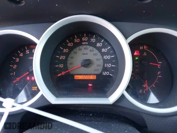 ✅ 2011 Toyota Tacoma PreRunner • VIN: 5TFTU4GN9BX001331 • Лот: 41138300. Опубликован ранее на IAAI с пробегом 122 215 миль. Бесплатный доступ к архиву аукционных продаж из США и подробный отчёт об истории автомобиля на DreamBid. Изображение 7.