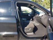 ✅ 2019 Jeep Grand Cherokee Altitude • VIN: 1C4RJFAG6KC786424 • Lot: 43420353. Wystawiony na IAAI z przebiegiem 76 367 mil. Bezpłatny archiwum sprzedaży aukcyjnych z USA i szczegółowy raport historii pojazdu na DreamBid. Zdjęcie 5.