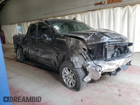 ✅ 2021 Chevrolet Silverado 1500 LT • VIN: 1GCRYJEK1MZ366888 • Lot: 58631455. Wystawiony na Copart z przebiegiem 53 103 mil. Bezpłatny archiwum sprzedaży aukcyjnych z USA i szczegółowy raport historii pojazdu na DreamBid. Zdjęcie 4.