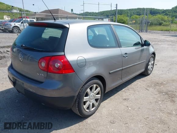 ✅ 2007 Volkswagen Rabbit • VIN: WVWAR71K67W100985 • Лот: 42407896. Опубликован ранее на IAAI с пробегом 228 704 миль. Бесплатный доступ к архиву аукционных продаж из США и подробный отчёт об истории автомобиля на DreamBid. Изображение 4.