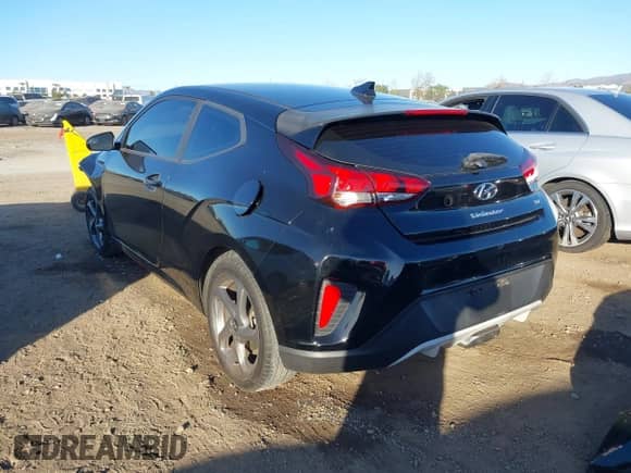 2019 Hyundai Veloster Premium with VIN KMHTG6AF5KU013252, listed as a IAAI auction lot 41313753 with 63,323 mi miles and . Bid and sale history available at DreamBid. Image 3.