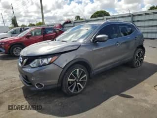 ✅ 2017 Nissan Rogue SL • VIN: JN1BJ1CP7HW012324 • Lot: 82295715. Wystawiony na Copart z przebiegiem 75 632 mil. Bezpłatny archiwum sprzedaży aukcyjnych z USA i szczegółowy raport historii pojazdu na DreamBid. Zdjęcie 1.