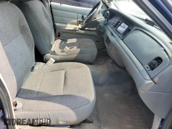 ✅ 2003 Ford Police Interceptor Street Appear • VIN: 2FAHP71W03X217599 • Lot: 58776505. Listed on Copart with 232,428 mi. Free auction sales archive from the USA and detailed vehicle history report at DreamBid. Image 7.