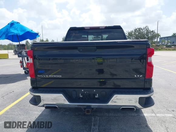 ✅ 2019 Chevrolet Silverado 1500 LTZ • VIN: 3GCUYGED5KG112631 • Lot: 42844808. Wystawiony na IAAI z przebiegiem 57 353 mil. Bezpłatny archiwum sprzedaży aukcyjnych z USA i szczegółowy raport historii pojazdu na DreamBid. Zdjęcie 16.