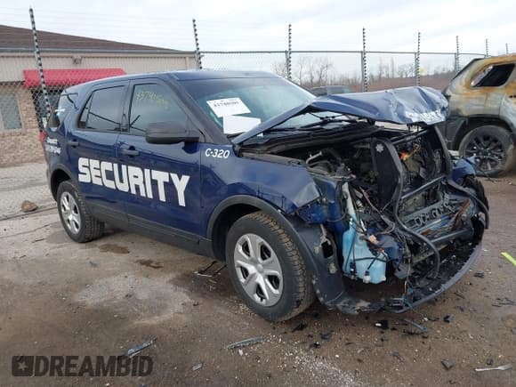 ✅ 2016 Ford Police Interceptor Utility • VIN: 1FM5K8AR3GGA19215 • Лот: 43740505. Опубликован ранее на IAAI с пробегом 154 518 миль. Бесплатный доступ к архиву аукционных продаж из США и подробный отчёт об истории автомобиля на DreamBid. Изображение 1.