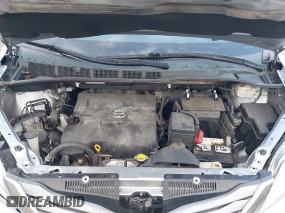 ✅ 2012 Toyota Sienna XLE AAS • VIN: 5TDYK3DC4CS179423 • Lot: 43422649. Listed on IAAI with 131,060 mi. Free auction sales archive from the USA and detailed vehicle history report at DreamBid. Image 10.