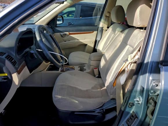 ✅ 2008 Hyundai Santa Fe GLS • VIN: 5NMSG13DX8H202154 • Lot: 94880395. Listed on Copart with 171,122 mi. Free auction sales archive from the USA and detailed vehicle history report at DreamBid. Image 7.