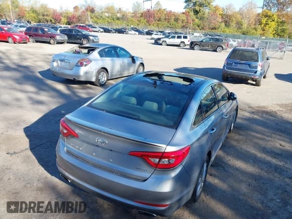 ✅ 2015 Hyundai Sonata Limited • VIN: 5NPE34AF0FH094982 • Лот: 43606562. Опубликован ранее на IAAI с пробегом 115 572 миль. Бесплатный доступ к архиву аукционных продаж из США и подробный отчёт об истории автомобиля на DreamBid. Изображение 6.