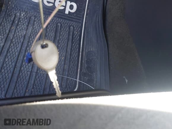 ✅ 2016 Jeep Patriot Sport • VIN: 1C4NJPBB4GD790206 • Лот: 43512421. Опубликован ранее на IAAI с пробегом 71 437 миль. Бесплатный доступ к архиву аукционных продаж из США и подробный отчёт об истории автомобиля на DreamBid. Изображение 11.