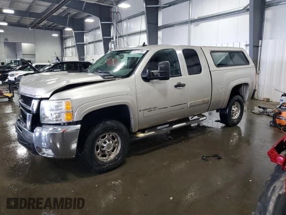 ✅ 2007 Chevrolet Silverado 2500HD Work Truck • VIN: 1GCHK29K87E506699 • Лот: 65772784. Опубликован ранее на Copart с пробегом 161 536 миль. Бесплатный доступ к архиву аукционных продаж из США и подробный отчёт об истории автомобиля на DreamBid. Изображение 1.