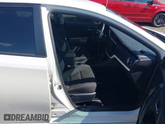 ✅ 2017 Toyota Corolla • VIN: JTNKARJE3HJ541601 • Лот: 43357650. Опубликован ранее на IAAI с пробегом 79 173 миль. Бесплатный доступ к архиву аукционных продаж из США и подробный отчёт об истории автомобиля на DreamBid. Изображение 5.