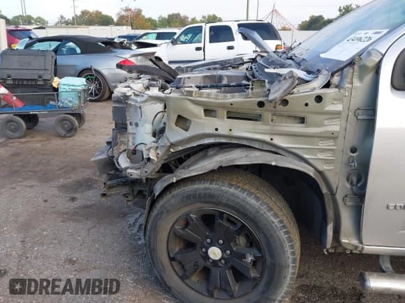 ✅ 2016 Chevrolet Colorado 2WD LT • VIN: 1GCGSCE37G1153119 • Lot: 43496226. Wystawiony na IAAI z przebiegiem 143 085 mil. Bezpłatny archiwum sprzedaży aukcyjnych z USA i szczegółowy raport historii pojazdu na DreamBid. Zdjęcie 6.