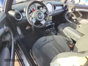 ✅ 2010 MINI Convertible S • VIN: WMWMS3C50ATZ85210 • Lot: 91312235. Wystawiony na Copart z przebiegiem 59 400 mil. Bezpłatny archiwum sprzedaży aukcyjnych z USA i szczegółowy raport historii pojazdu na DreamBid. Zdjęcie 8.