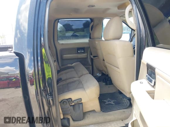 ✅ 2005 Ford F-150 XLT • VIN: 1FTRW12W65FA60527 • Lot: 42674080. Wystawiony na IAAI z przebiegiem 203 795 mil. Bezpłatny archiwum sprzedaży aukcyjnych z USA i szczegółowy raport historii pojazdu na DreamBid. Zdjęcie 8.