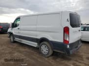 ✅ 2024 Ford Transit Cargo • VIN: 1FTBR1Y86RKA33651 • Lot: 93312965. Wystawiony na Copart z przebiegiem Nie podano. Bezpłatny archiwum sprzedaży aukcyjnych z USA i szczegółowy raport historii pojazdu na DreamBid. Zdjęcie 2.
