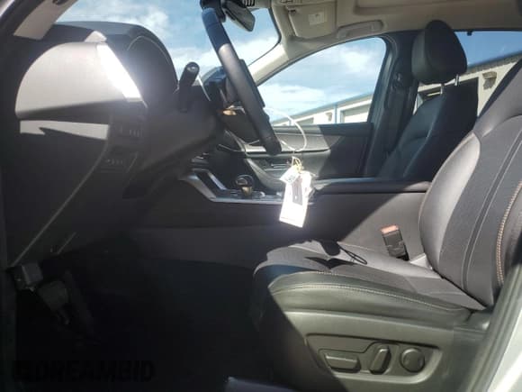 ✅ 2025 Mazda CX-90 Premium Sport • VIN: JM3KKCHDXS1197534 • Lot: 86145065. Wystawiony na Copart z przebiegiem 26 831 mil. Bezpłatny archiwum sprzedaży aukcyjnych z USA i szczegółowy raport historii pojazdu na DreamBid. Zdjęcie 7.