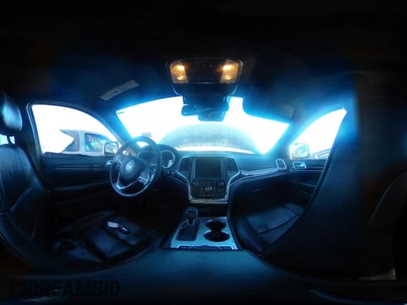 ✅ 2016 Jeep Grand Cherokee High Altitude • VIN: 1C4RJFCG8GC384330 • Лот: 43062461. Опубликован ранее на IAAI с пробегом Не указан. Бесплатный доступ к архиву аукционных продаж из США и подробный отчёт об истории автомобиля на DreamBid. Изображение 17.