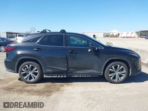 ✅ 2017 Lexus RX 450h • VIN: 2T2BGMCA7HC009792 • Lot: 41770310. Wystawiony na IAAI z przebiegiem 62 753 mil. Bezpłatny archiwum sprzedaży aukcyjnych z USA i szczegółowy raport historii pojazdu na DreamBid. Zdjęcie 13.