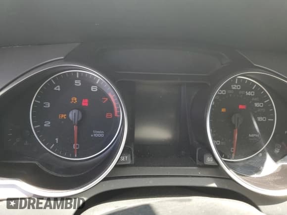 ✅ 2010 Audi A5 Premium Plus • VIN: WAULFAFRXAA083498 • Лот: 61934735. Опубликован ранее на Copart с пробегом Не указан. Бесплатный доступ к архиву аукционных продаж из США и подробный отчёт об истории автомобиля на DreamBid. Изображение 9.