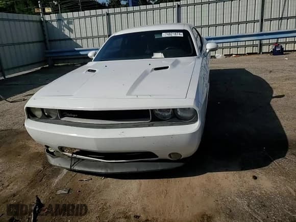 ✅ 2014 Dodge Challenger SXT • VIN: 2C3CDYAG6EH233786 • Lot: 74821874. Wystawiony na Copart z przebiegiem Nie podano. Bezpłatny archiwum sprzedaży aukcyjnych z USA i szczegółowy raport historii pojazdu na DreamBid. Zdjęcie 10.