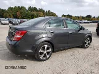 ✅ 2018 Chevrolet Sonic Premier • VIN: 1G1JF5SB2J4136535 • Lot: 74539664. Wystawiony na Copart z przebiegiem 97 094 mil mil. Skorzystaj z bezpłatnego archiwum sprzedaży aukcyjnych z USA i zobacz szczegółowy raport historii pojazdu na DreamBid. Zdjęcie 3.