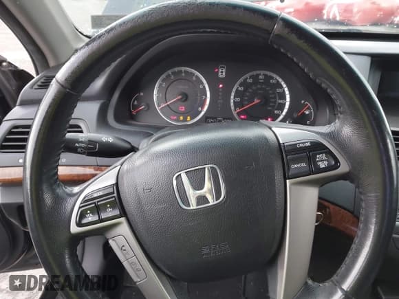 ✅ 2012 Honda Accord EX-L • VIN: 1HGCP2F82CA035124 • Lot: 43636288. Listed on IAAI with 172,471 mi. Free auction sales archive from the USA and detailed vehicle history report at DreamBid. Image 17.
