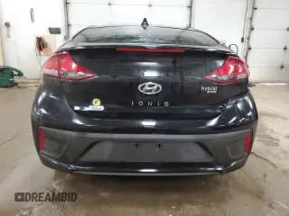 ✅ 2019 Hyundai Ioniq Blue • VIN: KMHC65LC5KU117840 • Lot: 58863214. Wystawiony na Copart z przebiegiem 138 092 mil. Bezpłatny archiwum sprzedaży aukcyjnych z USA i szczegółowy raport historii pojazdu na DreamBid. Zdjęcie 6.