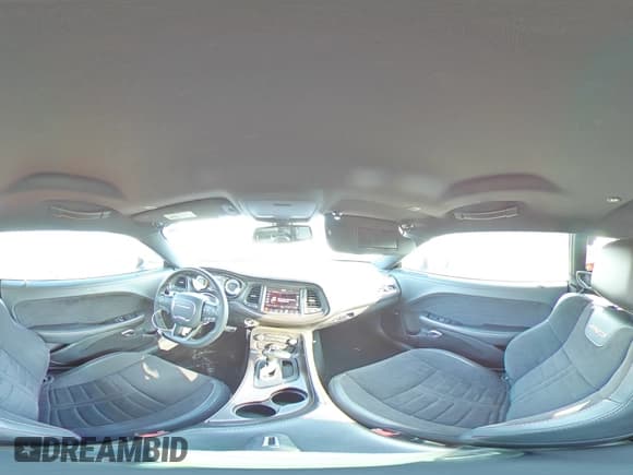 ✅ 2020 Dodge Challenger R/T 50th Anniversary • VIN: 2C3CDZBT9LH223106 • Lot: 60291185. Wystawiony na Copart z przebiegiem 39 190 mil. Bezpłatny archiwum sprzedaży aukcyjnych z USA i szczegółowy raport historii pojazdu na DreamBid. Zdjęcie 14.