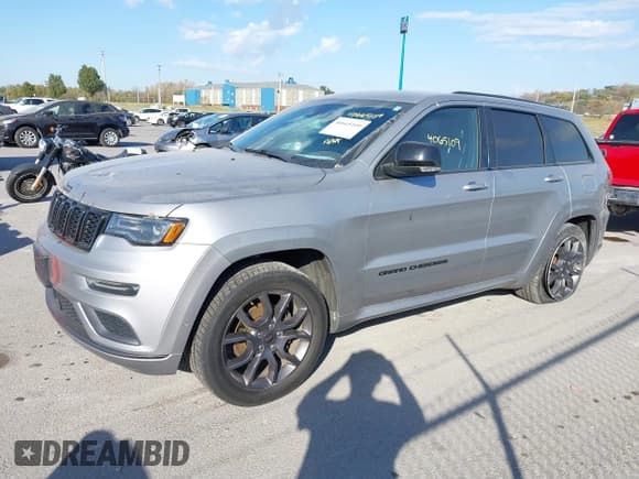✅ 2020 Jeep Grand Cherokee Overland • VIN: 1C4RJFCG8LC158475 • Lot: 40665109. Listed on IAAI with 77,233 mi. Free auction sales archive from the USA and detailed vehicle history report at DreamBid. Image 2.