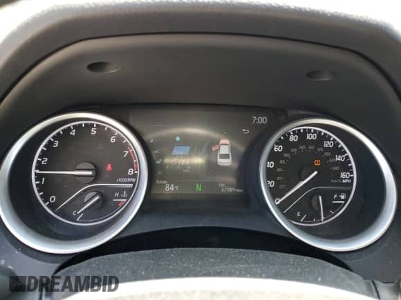 2023 Toyota Camry LE z VIN 4T1C11BK0PU083197, wystawiony jako Copart lot #64838595 z przebiegiem 67 089 mil mil oraz Nie do naprawy • Non repairable. Historia ofert i sprzedaży dostępna na DreamBid. Obrazek 9.