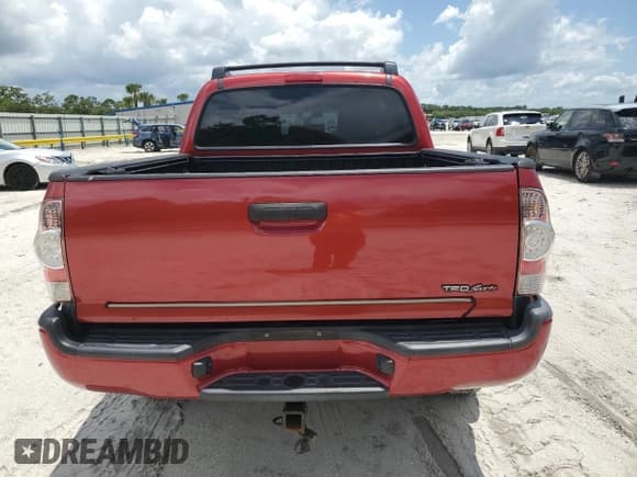 ✅ 2013 Toyota Tacoma • VIN: 5TFJX4CN5DX022460 • Лот: 64212675. Опубликован ранее на Copart с пробегом 194 060 миль. Бесплатный доступ к архиву аукционных продаж из США и подробный отчёт об истории автомобиля на DreamBid. Изображение 6.