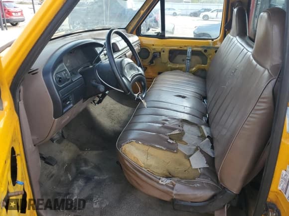 ✅ 1996 Ford F-250 • VIN: 1FDHF25HXTEA73018 • Lot: 81715445. Listed on Copart with 269,178 mi. Free auction sales archive from the USA and detailed vehicle history report at DreamBid. Image 7.